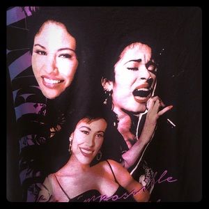 X Large Selena t shirt